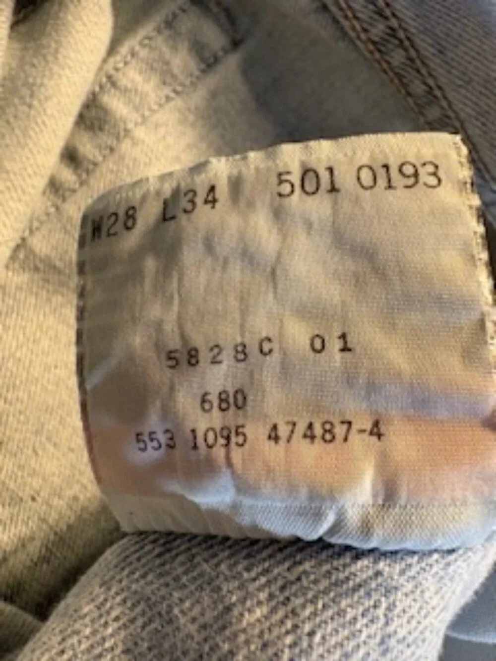 Levi's 501 Vintage-distressed jeans tag sz 28x34  dt June 1980 tag 0680 - Picture 15 of 16